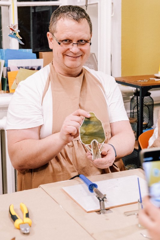 Фото с мастер-класса по стеклу в мастерской GlassBaker