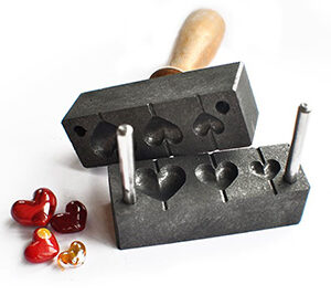 3 Heart Shaped Графитовый Press Horizontal Hole — категория Графитовые инструменты